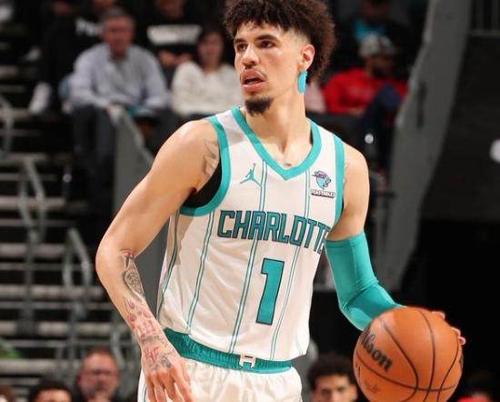 开云APP-13个月内5伤脚踝 全明星触之可及鲍尔却再次折翼